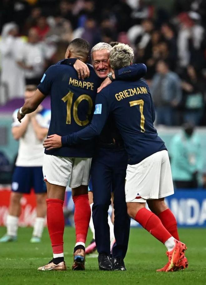 开云体育下载-中国逆转莱比锡红牛，阿什拉夫关键制胜