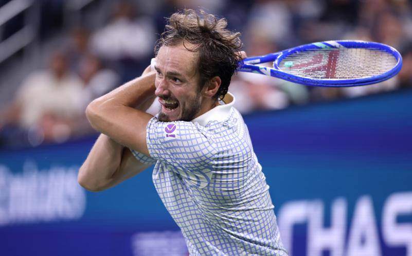 美网险胜戴维斯杯，梅德韦杰夫惊艳四座