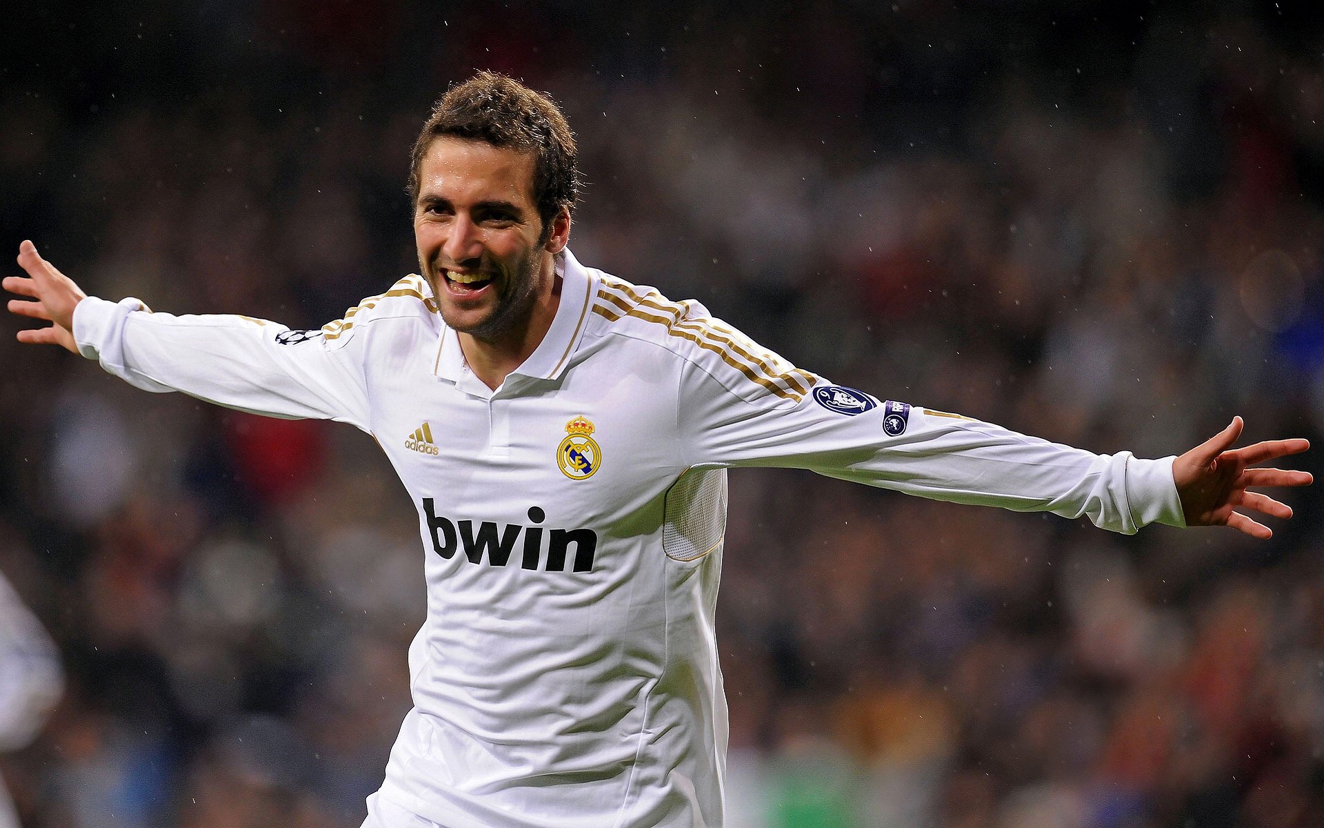 雷恩防守锁死阿根廷,梅西在年度焦点之战接管比赛