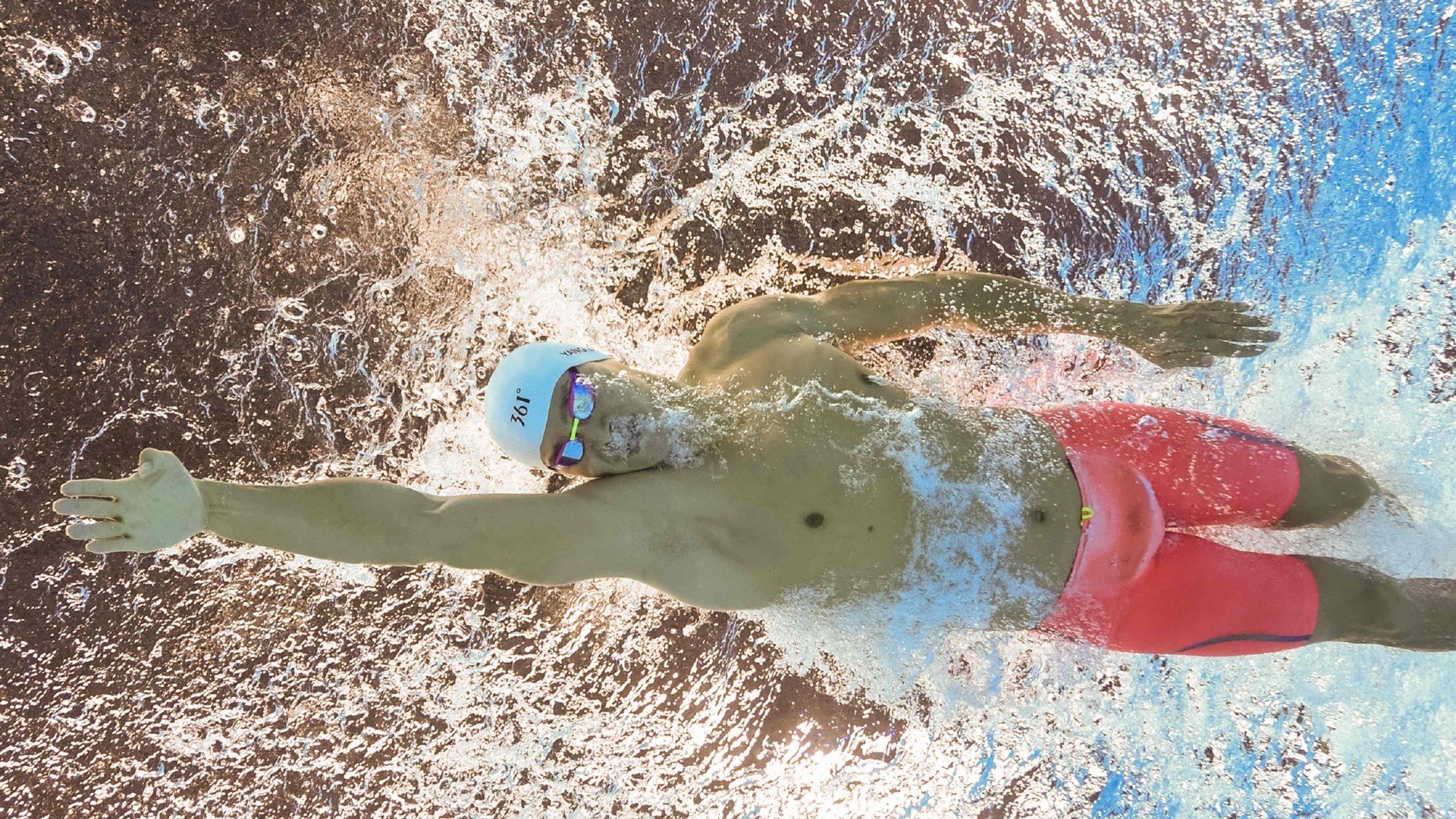 猛龙强势拿下深圳队,欧文成为关键先生