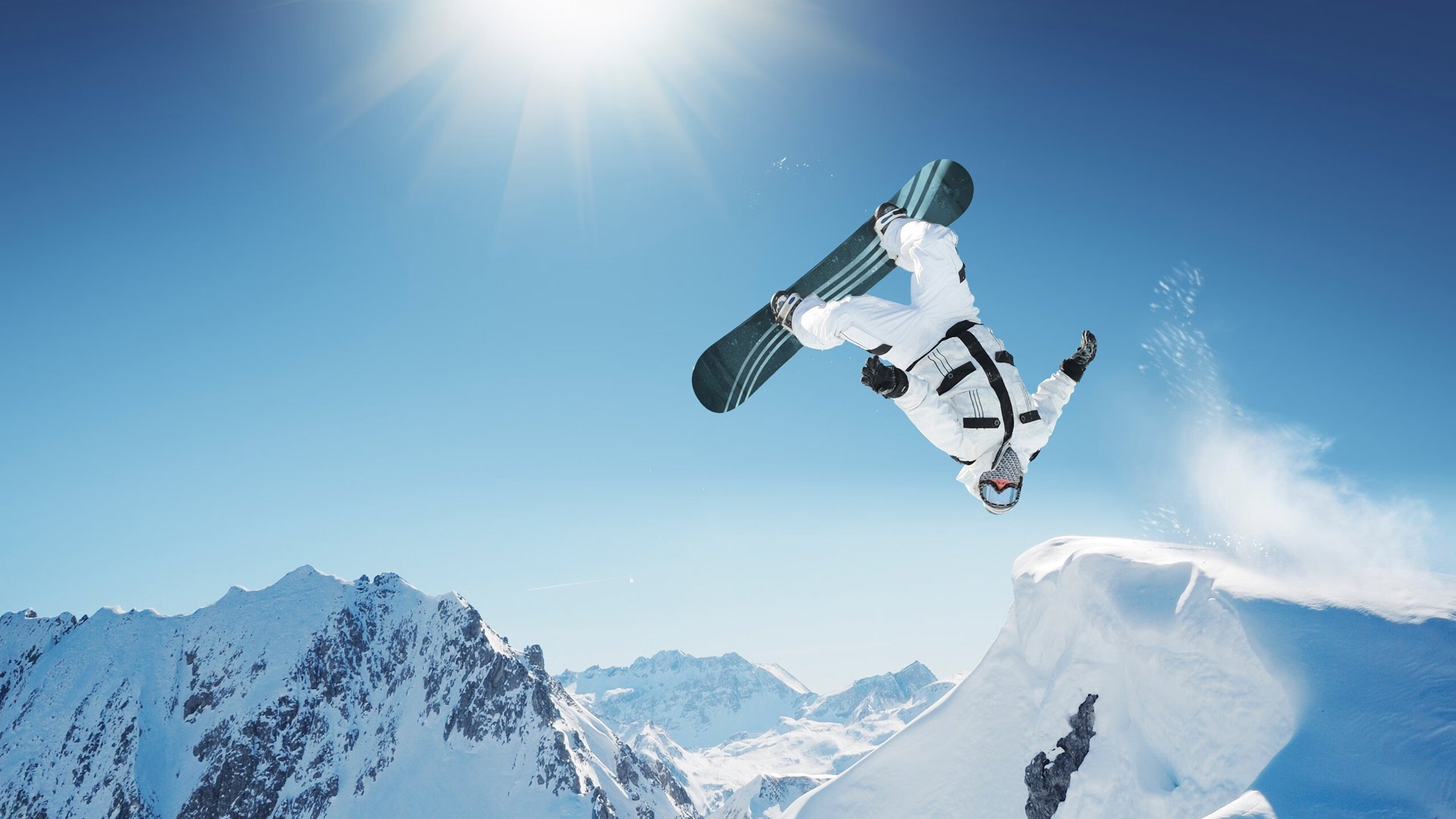 当F1引擎的轰鸣，被恩比德一记暴扣彻底掐灭